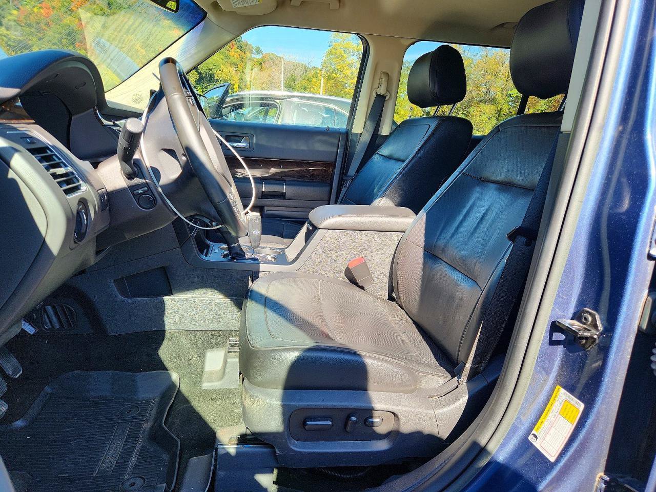 Used 2018 Ford Flex Limited w/ Equipment Group 303A AWD/4WD image 5
