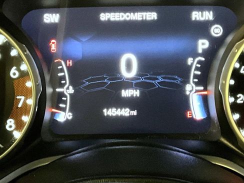 Used 2017 Jeep Compass Limited image 14