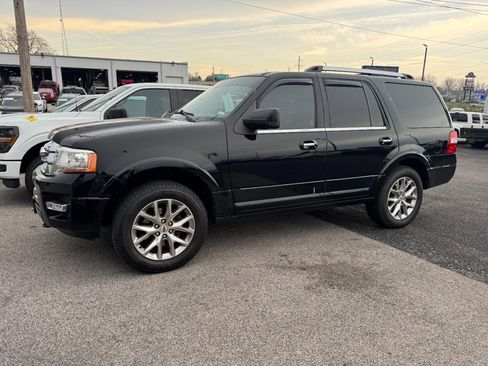 Used 2016 Ford Expedition Limited w/ Equipment Group 301A image 8