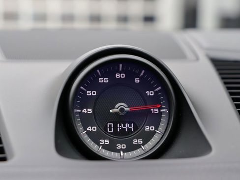 Used 2021 Porsche Cayenne Coupe image 22