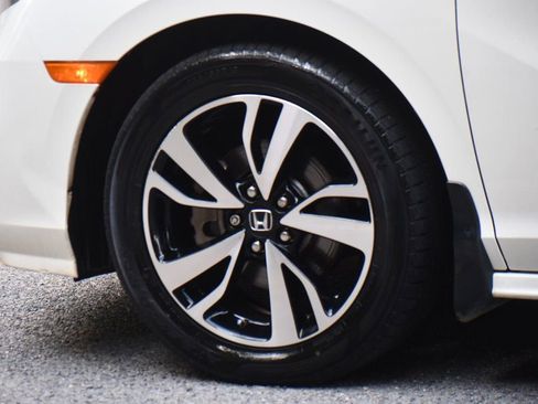 Used 2019 Honda Odyssey Elite image 14