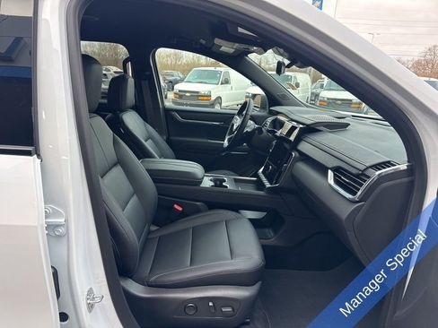 Used 2026 GMC Acadia Elevation w/ Black Edition image 24