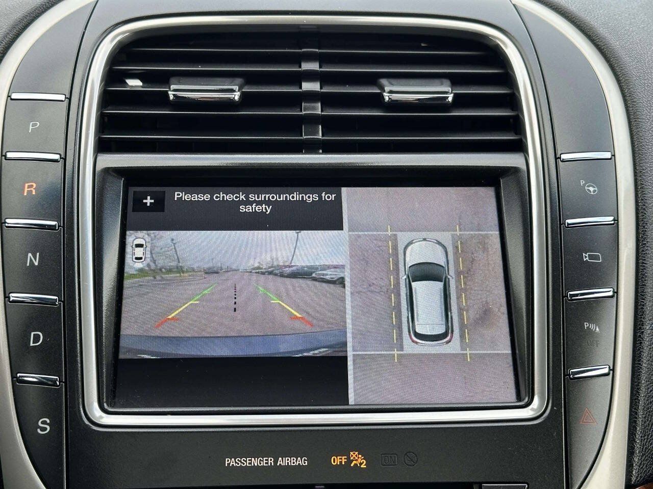 Used 2017 Lincoln MKX Reserve AWD/4WD image 29