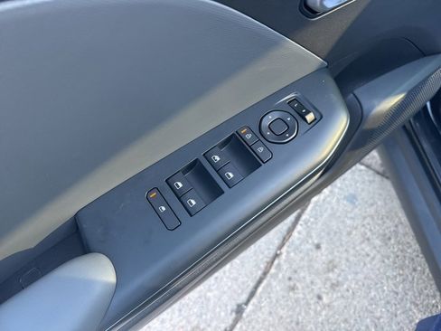 New 2025 Kia K4 LXS image 20