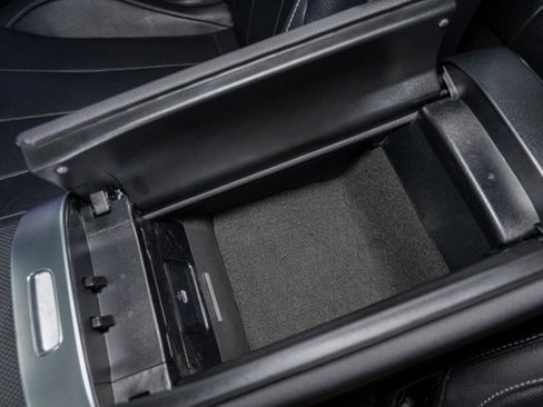 Certified 2025 Mercedes-Benz CLE 300 4MATIC Coupe image 21