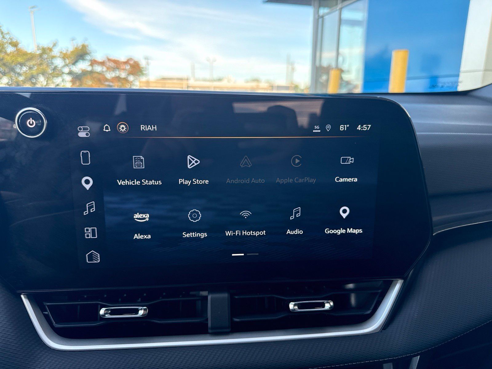 Used 2025 Chevrolet Equinox LT w/ Safety and Technology Package FWD image 21