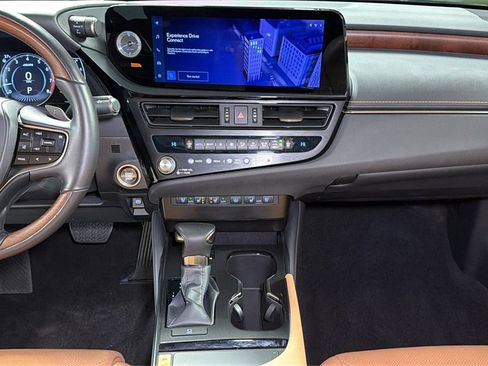 Certified 2024 Lexus ES 350 Ultra Luxury image 16