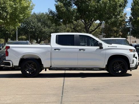 Used 2021 Chevrolet Silverado 1500 Custom w/ Rally Edition RWD image 3