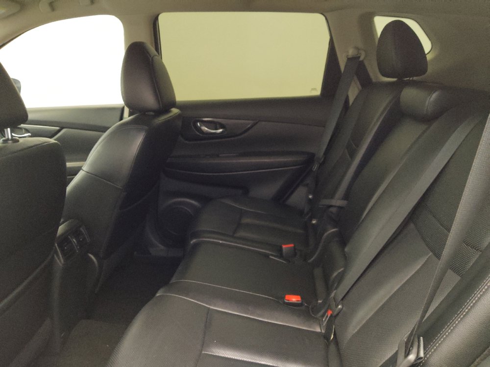 Used 2019 Nissan Rogue SL FWD image 18
