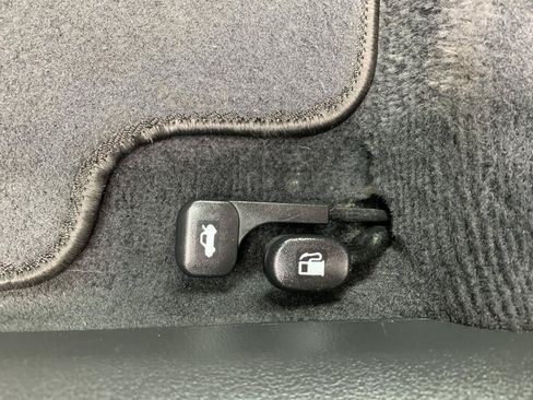 Used 2020 Hyundai Elantra SEL w/ Cargo Package (C1) FWD image 29