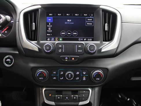 Used 2022 GMC Terrain SLT image 43