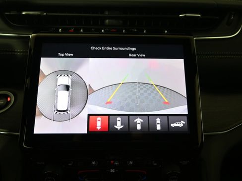 New 2025 Jeep Grand Cherokee Overland w/ Adv Protech Group III image 31