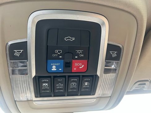 Used 2019 RAM 1500 Laramie Longhorn AWD/4WD image 48