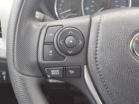 Used 2014 Toyota Corolla LE FWD image 20