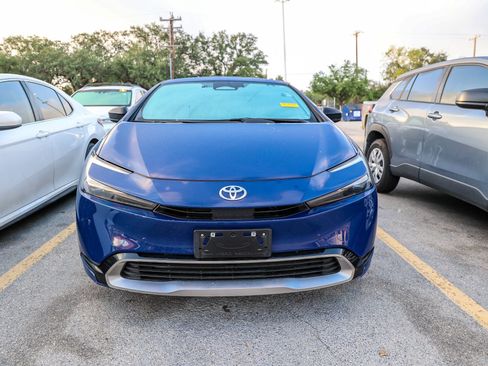 Used 2026 Toyota Prius Plug-In Hybrid FWD image 4