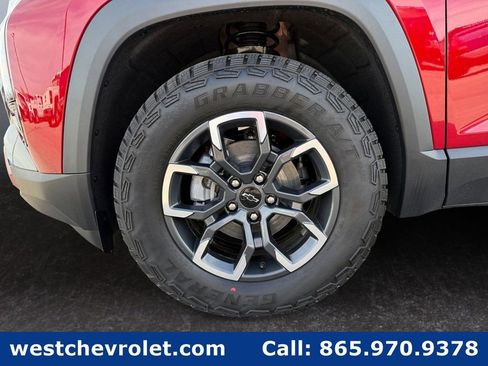 New 2026 Chevrolet Equinox ACTIV w/ LPO, Floor Liner Package AWD/4WD image 9
