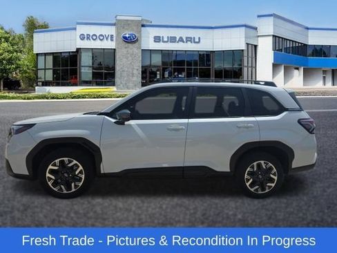 Used 2025 Subaru Forester Premium w/ Convenience Package #1 AWD/4WD image 2
