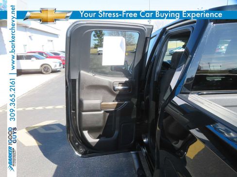 Used 2022 Chevrolet Silverado 1500 RST w/ Z71 Off-Road Package image 26