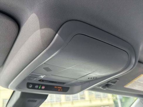 Used 2020 Chevrolet Equinox LS FWD image 28