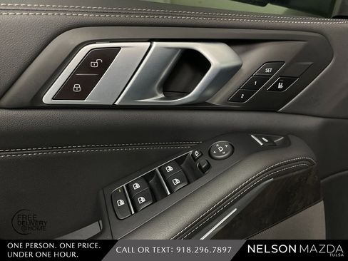 Used 2024 BMW X5 xDrive40i w/ Premium Package image 21