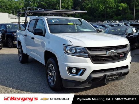 Used 2017 Chevrolet Colorado Z71 AWD/4WD image 2