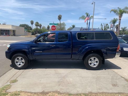 Used 2006 Toyota Tacoma PreRunner RWD image 4