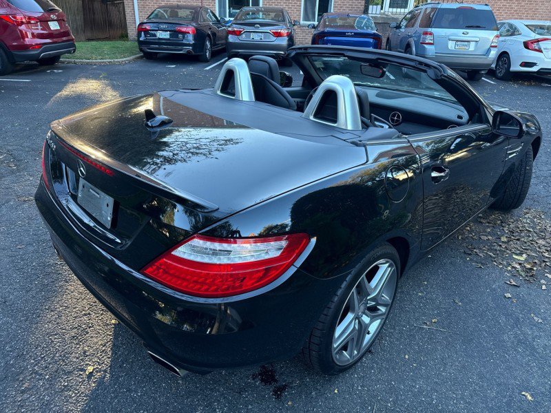 Used 2014 Mercedes-Benz SLK 250 image 35