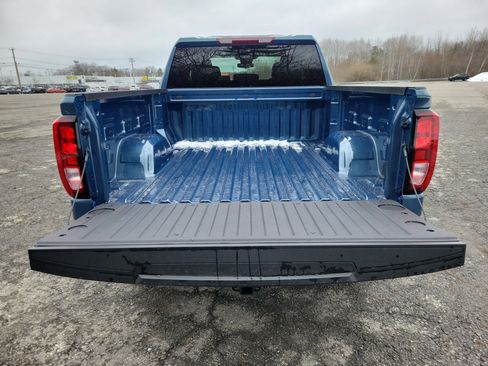 New 2026 GMC Sierra 1500 Elevation image 16