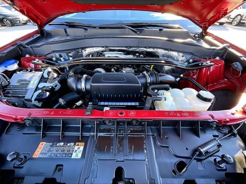 Used 2020 Ford Explorer Platinum w/ Premium Technology Package image 30