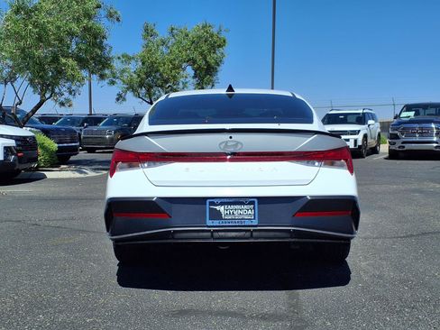 New 2026 Hyundai Elantra SEL Sport FWD image 5