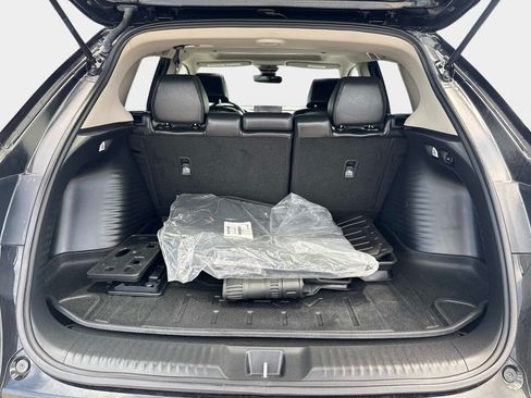 Used 2024 Honda HR-V EX-L image 9