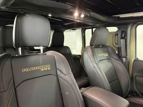 Used 2025 Jeep Wrangler Unlimited Rubicon 392 image 31