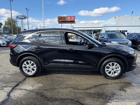 Used 2023 Ford Escape Active w/ Tech Pack #2 image 2