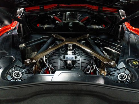 Used 2025 Chevrolet Corvette Z06 w/ Z07 Performance Package RWD image 8