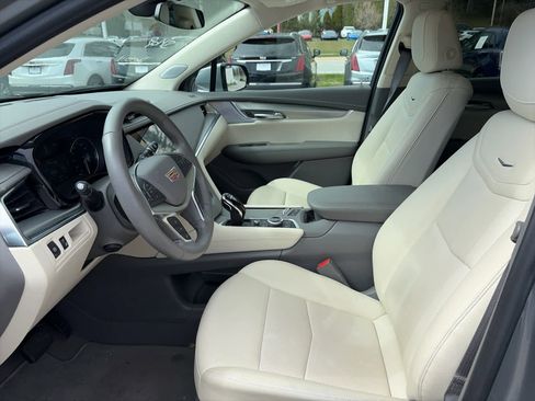 Certified 2024 Cadillac XT5 Premium Luxury image 11