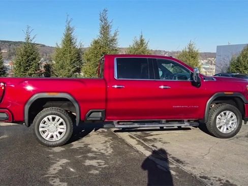 Used 2020 GMC Sierra 2500 Denali w/ Denali Ultimate Package image 2