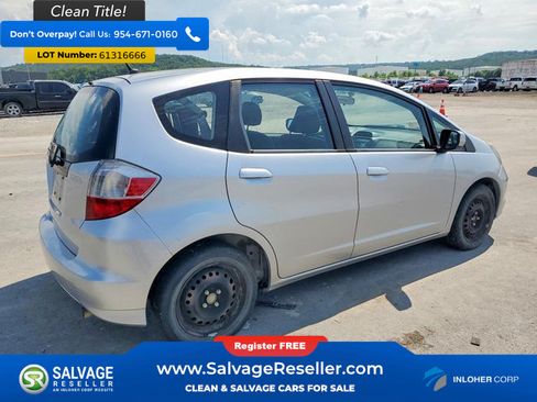 Used 2013 Honda Fit image 4