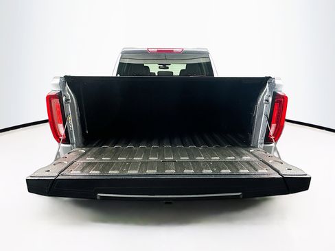 Used 2022 GMC Sierra 1500 SLT w/ X31 Off-Road Package image 27