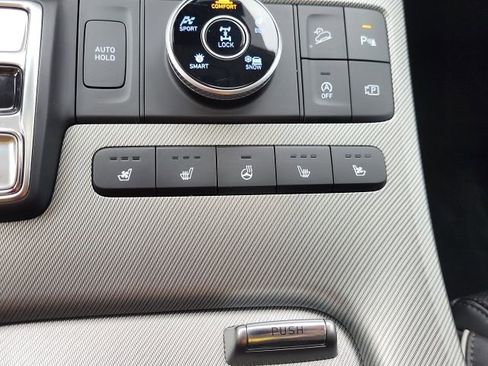 Certified 2025 Hyundai Palisade SEL image 27