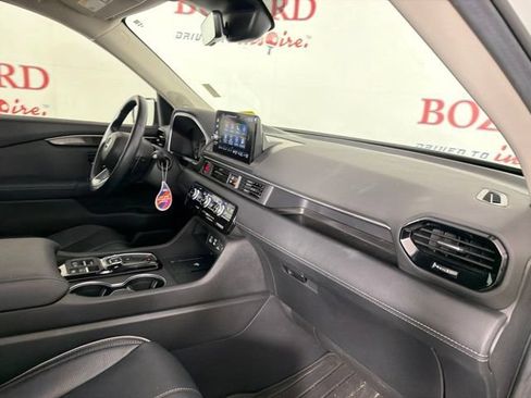 Used 2025 Honda Pilot Elite image 17