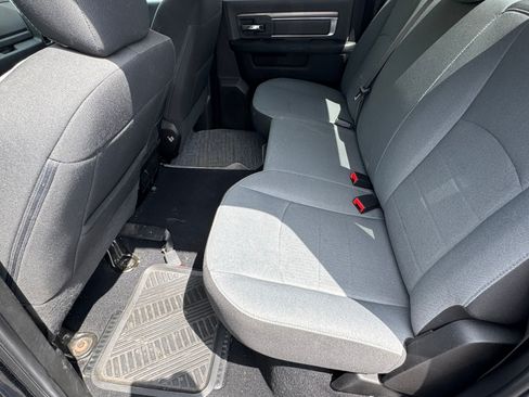 Used 2021 RAM 1500 Classic SLT RWD image 15