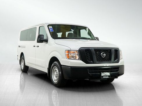 Used 2020 Nissan NV 3500 S image 7