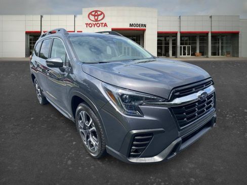 Used 2023 Subaru Ascent Limited AWD/4WD image 3