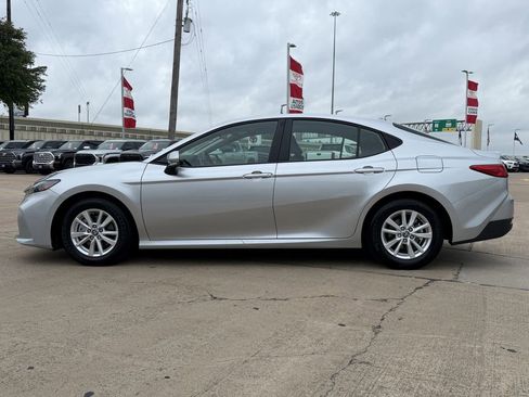 Used 2026 Toyota Camry LE FWD image 6