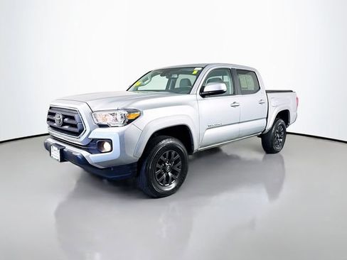 Used 2023 Toyota Tacoma SR5 AWD/4WD image 2