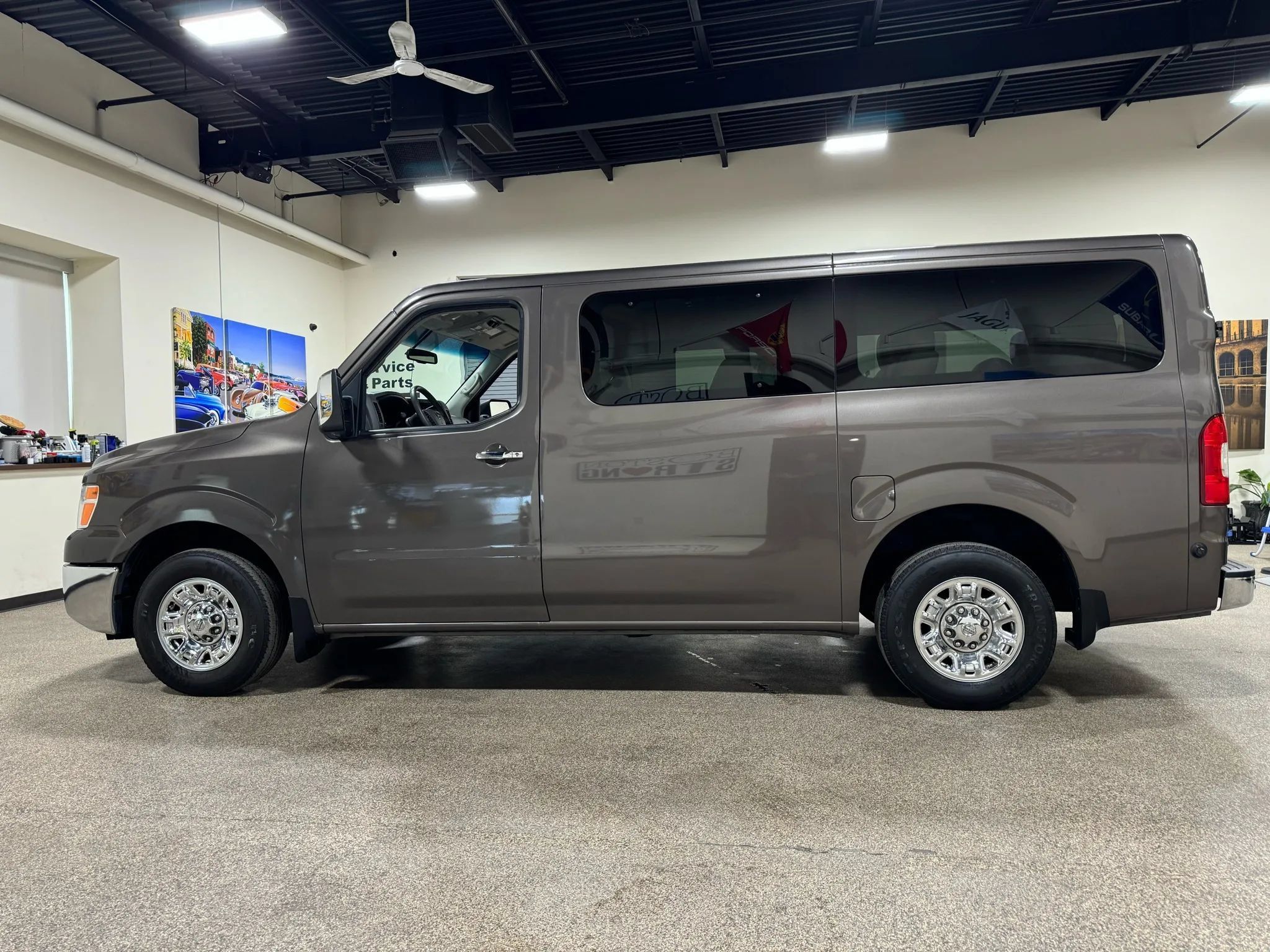 Used 2018 Nissan NV 3500 SL RWD image 8