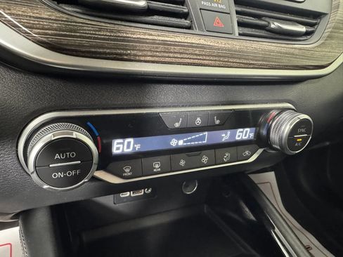 Used 2022 Nissan Altima 2.5 SL FWD image 21