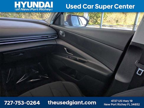 Certified 2024 Hyundai Elantra Blue image 18