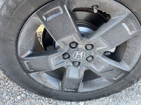 Used 2025 Honda Ridgeline Black Edition image 9