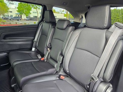 New 2026 Honda Odyssey EX-L image 17